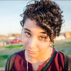 Meet your Posher, Quinci